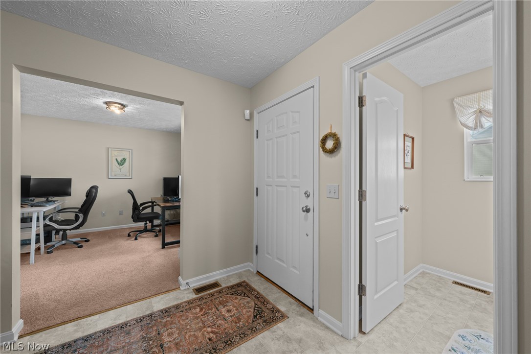 2550 Cedar Creek Lane Akron OH 44312