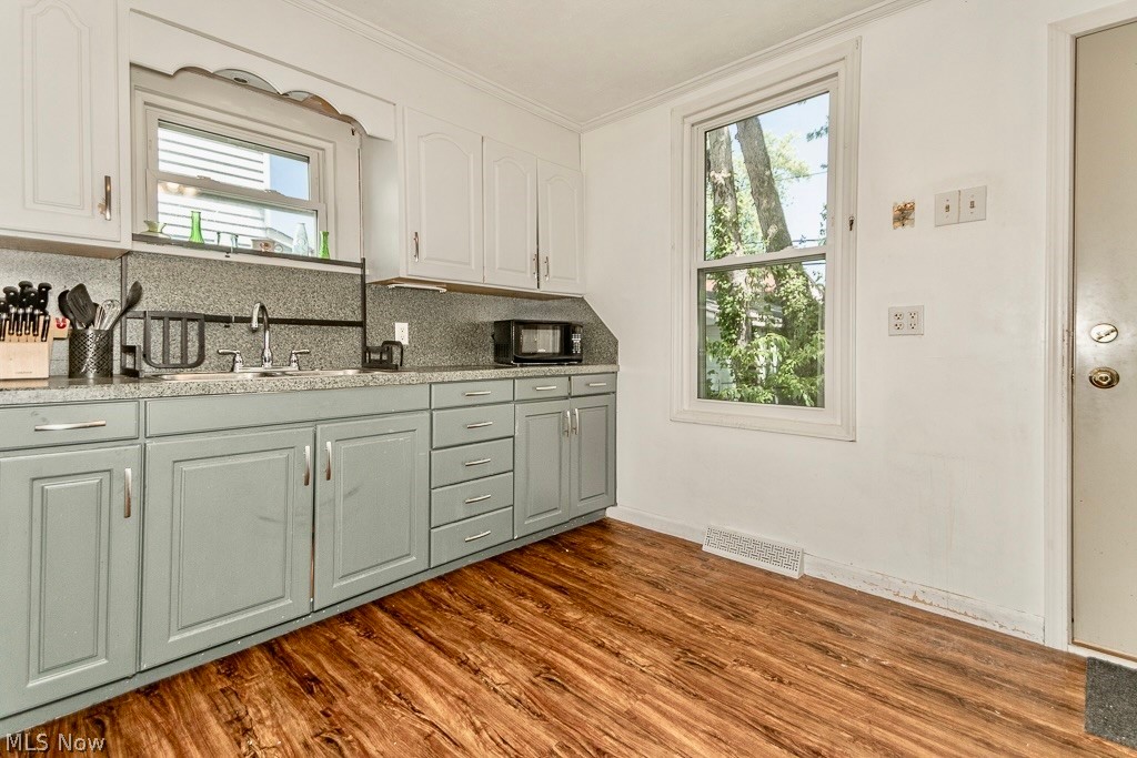 979 Mohegan Trail Willoughby OH 44094
