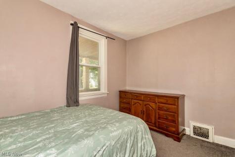 979 Mohegan Trail Willoughby OH 44094