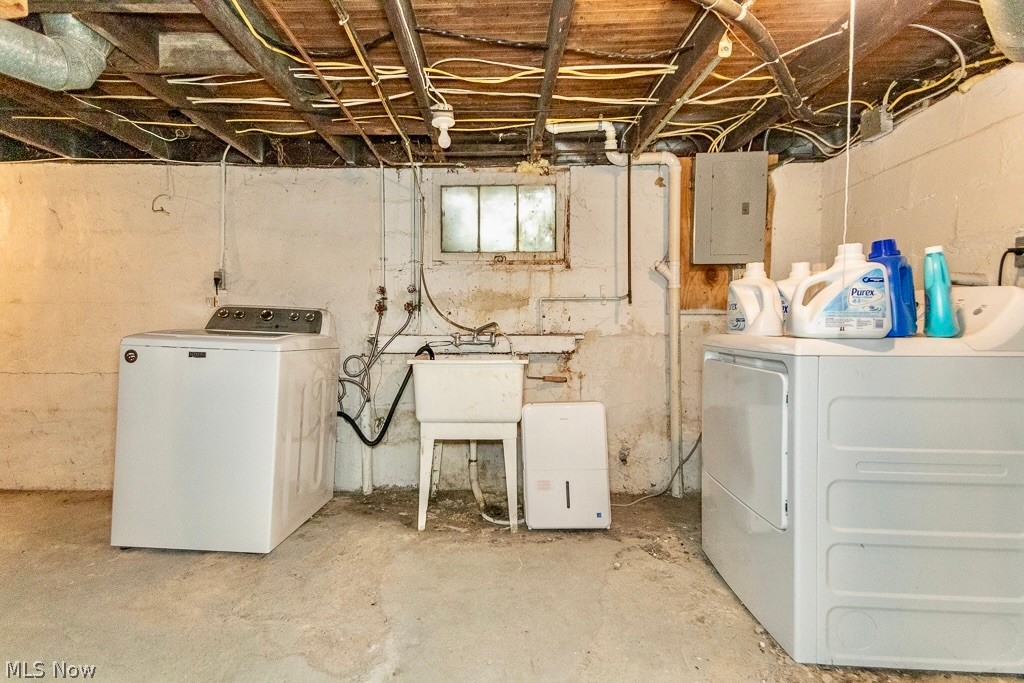 979 Mohegan Trail Willoughby OH 44094