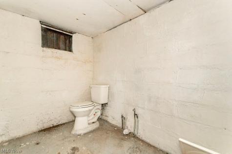 979 Mohegan Trail Willoughby OH 44094