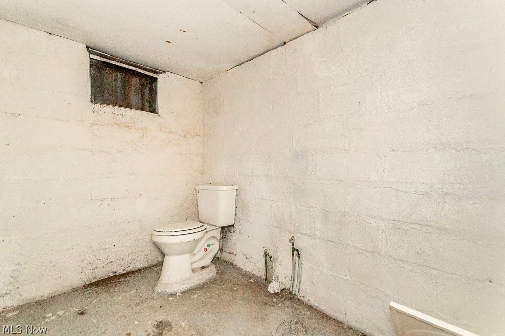 979 Mohegan Trail Willoughby OH 44094