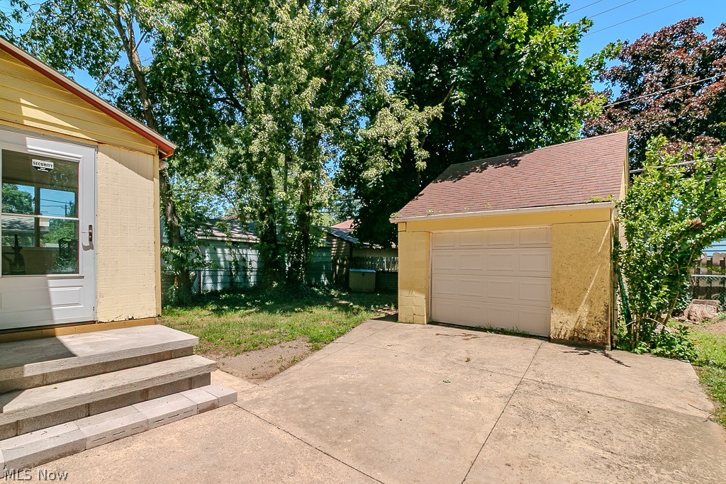 979 Mohegan Trail Willoughby OH 44094