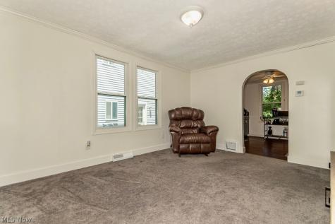 979 Mohegan Trail Willoughby OH 44094