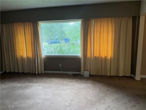 2031 Hillside Terrace Akron OH 44305