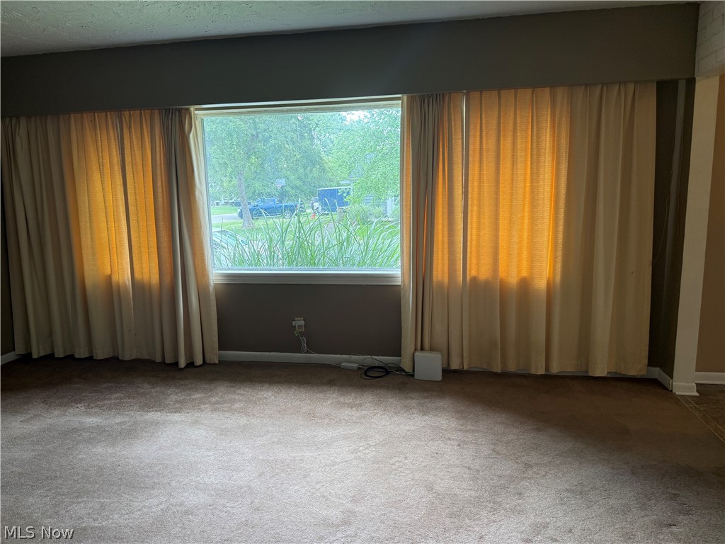 2031 Hillside Terrace Akron OH 44305