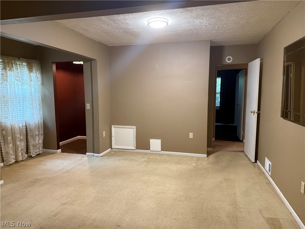 2031 Hillside Terrace Akron OH 44305