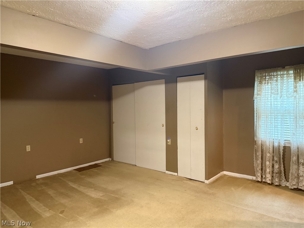 2031 Hillside Terrace Akron OH 44305
