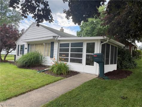 2031 Hillside Terrace Akron OH 44305