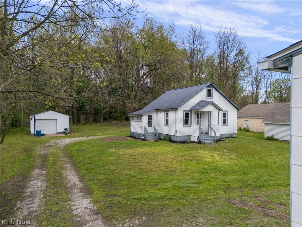 671 Fairview Avenue Barberton OH 44203
