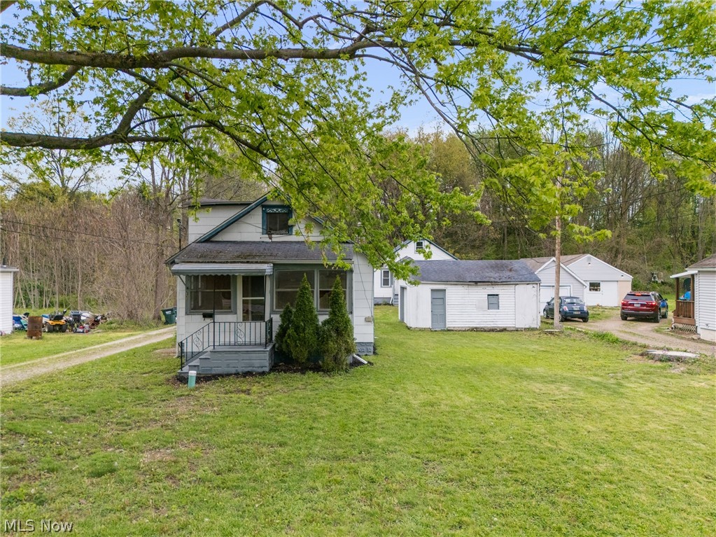 671 Fairview Avenue Barberton OH 44203