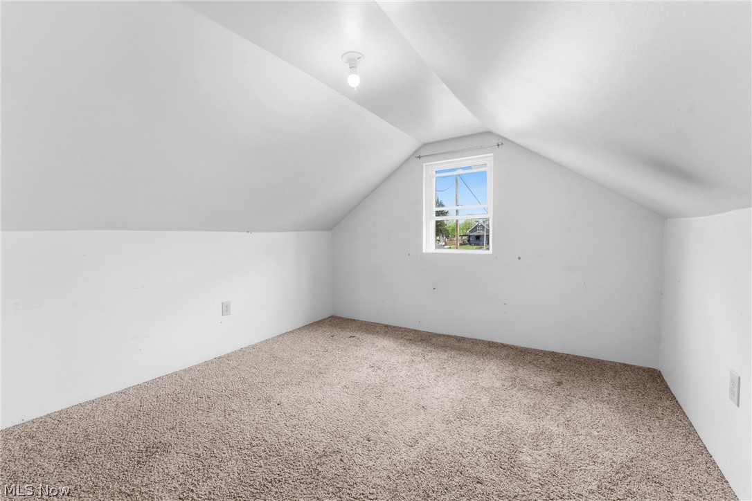 671 Fairview Avenue Barberton OH 44203