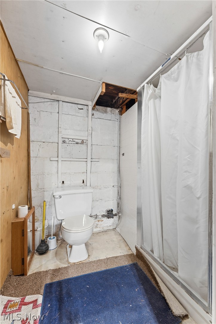 671 Fairview Avenue Barberton OH 44203