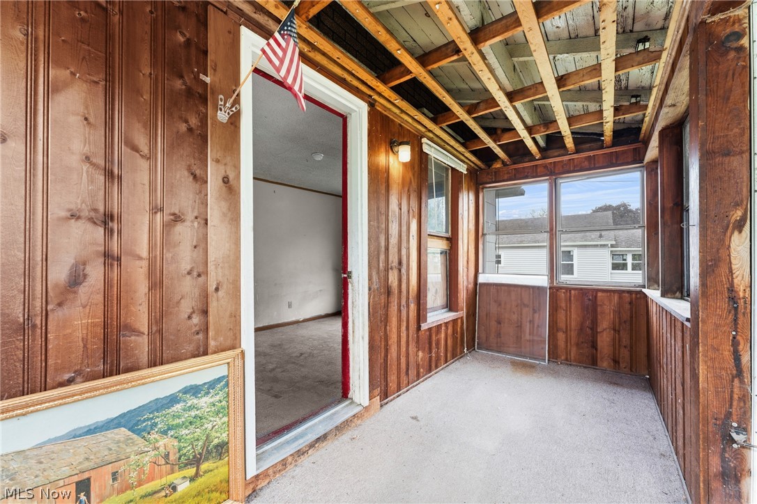 671 Fairview Avenue Barberton OH 44203