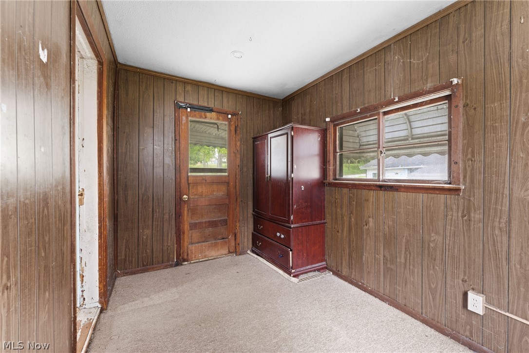 671 Fairview Avenue Barberton OH 44203