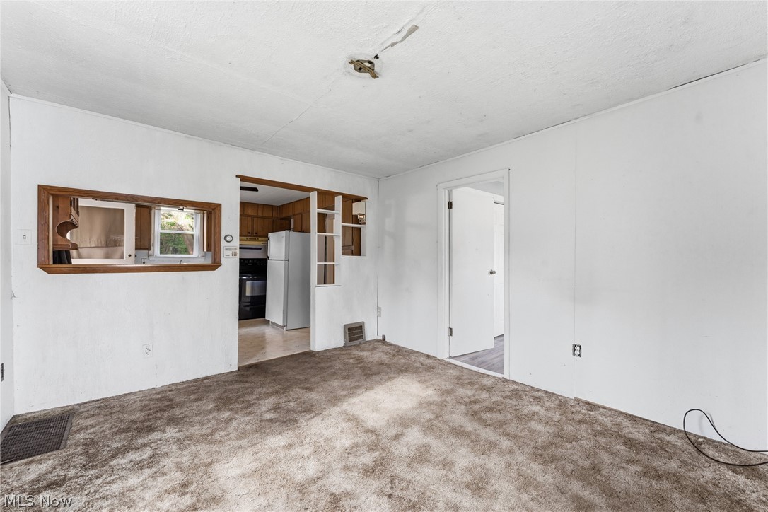 671 Fairview Avenue Barberton OH 44203