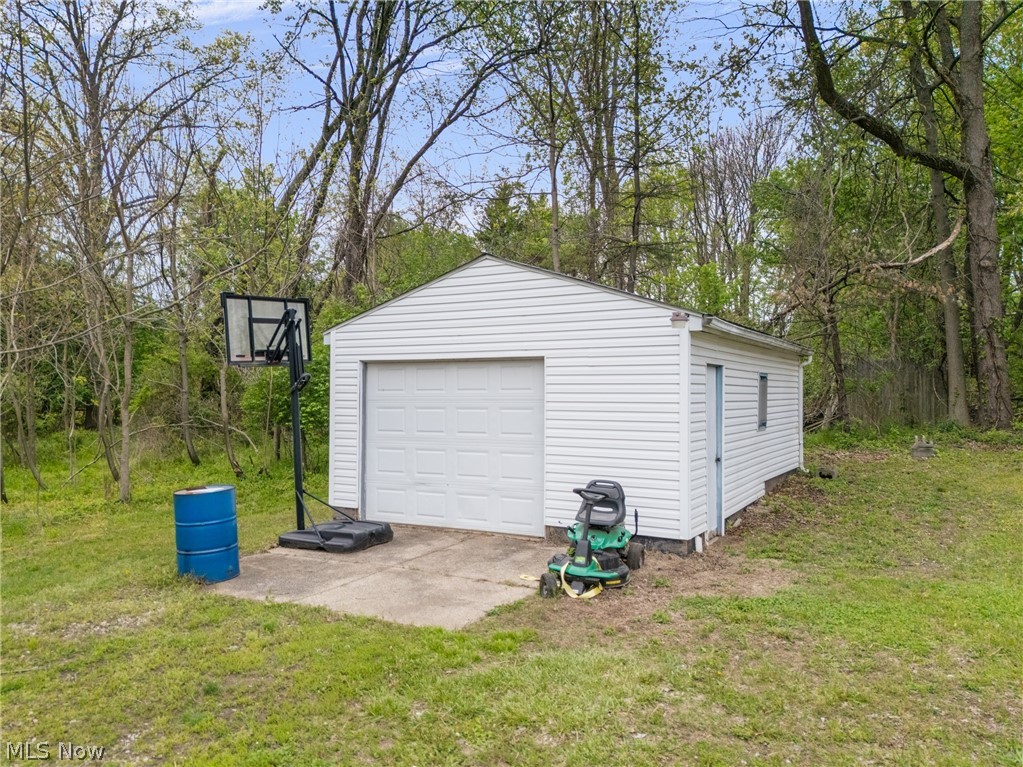 671 Fairview Avenue Barberton OH 44203