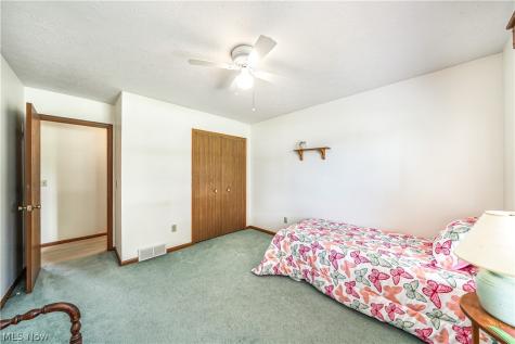 508 Hampton Drive Elyria OH 44035