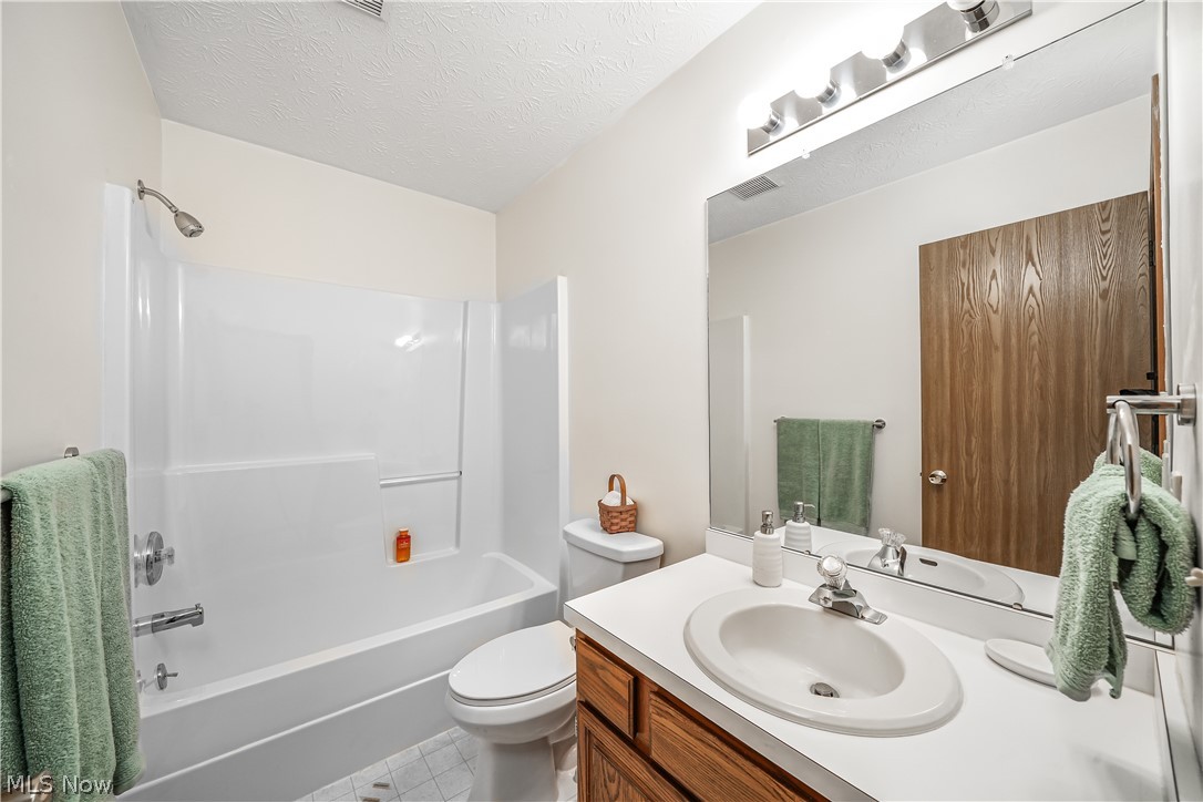 508 Hampton Drive Elyria OH 44035