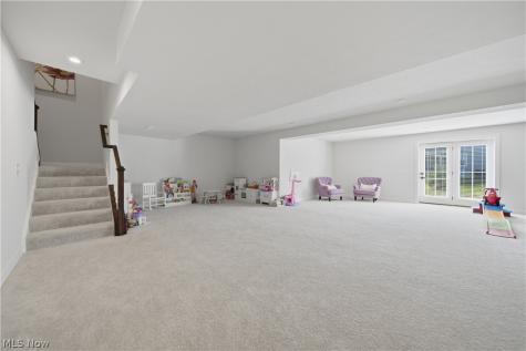 6877 Harrington Court Avenue NE Canton OH 44721