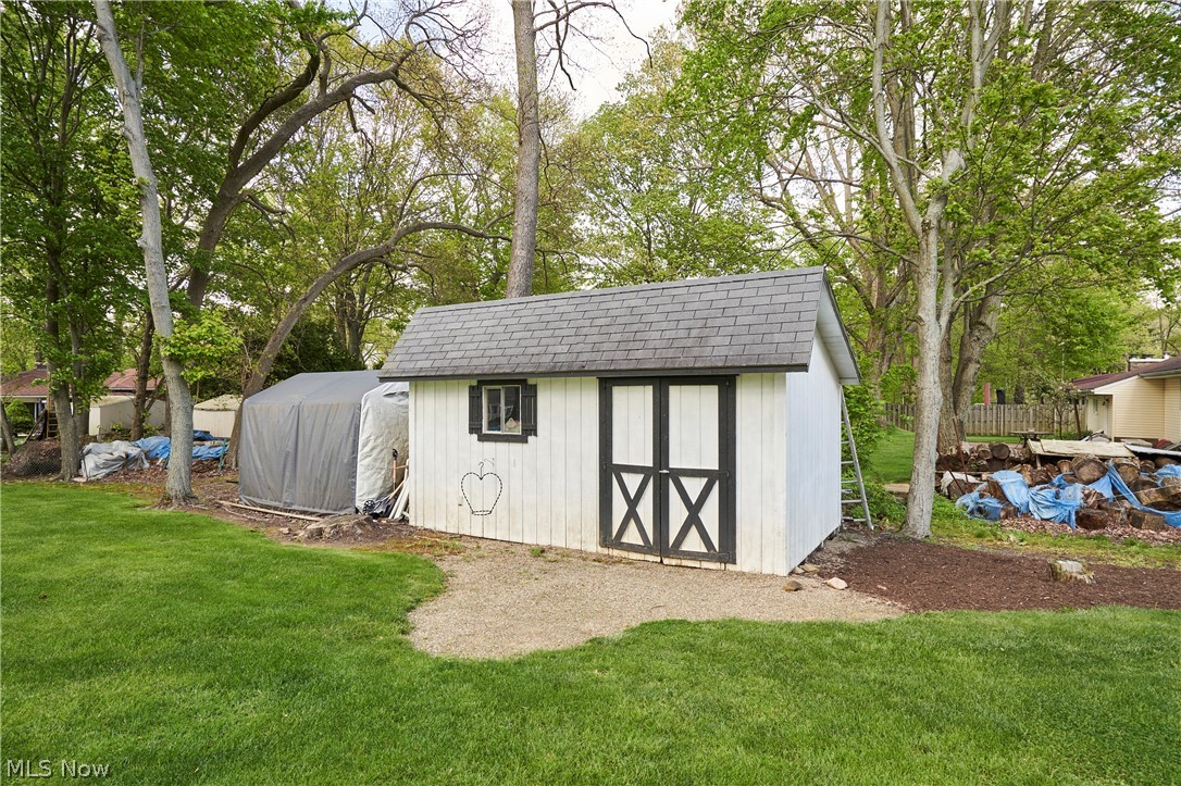 581 Woodhaven Drive Uniontown OH 44685