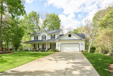 581 Woodhaven Drive Uniontown OH 44685