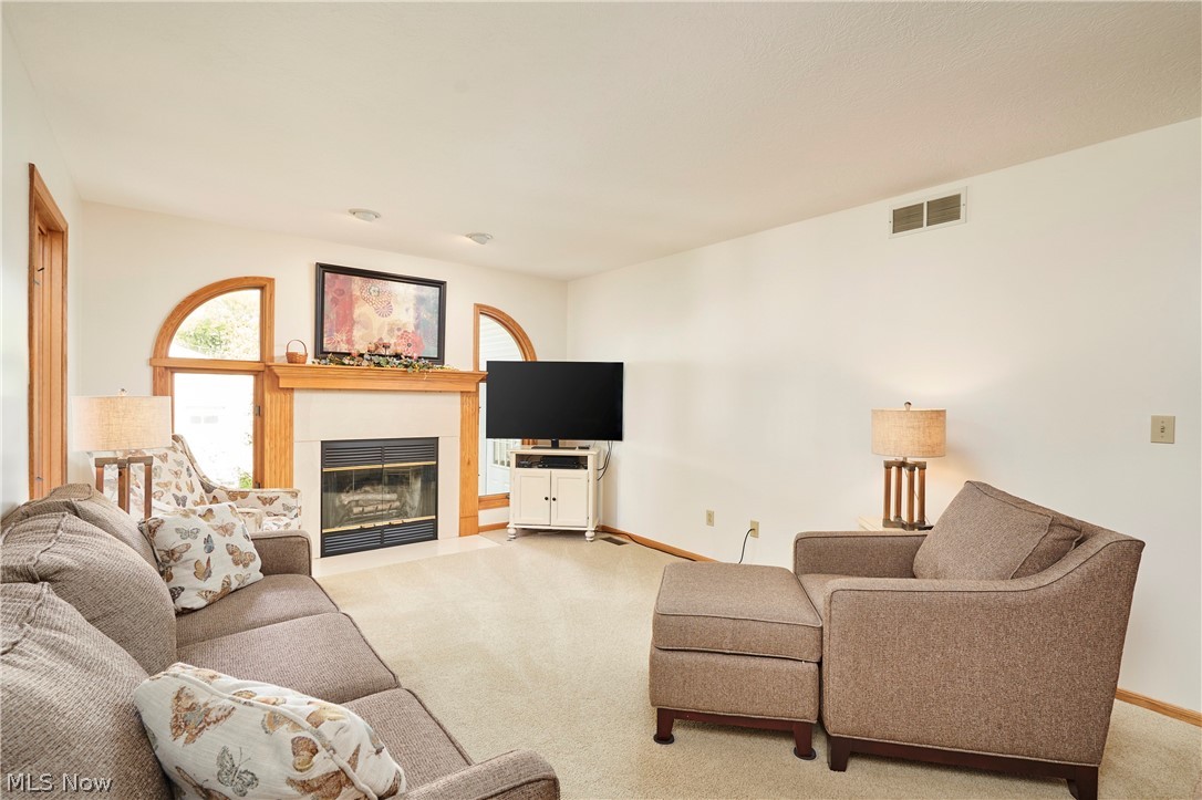 581 Woodhaven Drive Uniontown OH 44685