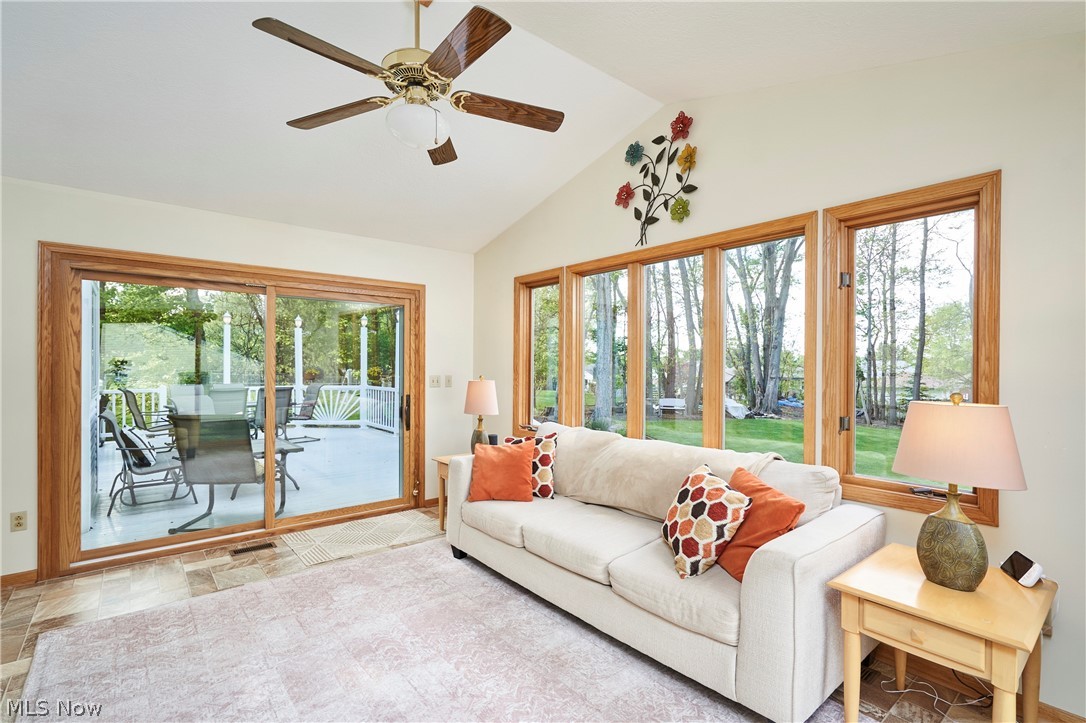 581 Woodhaven Drive Uniontown OH 44685