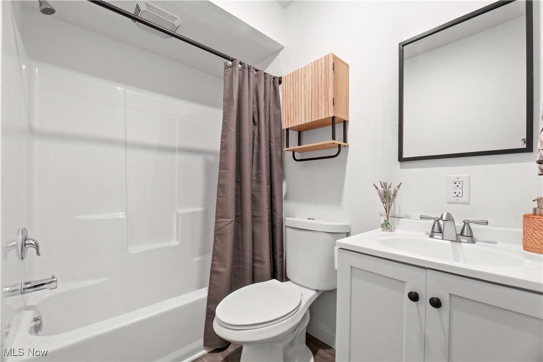 34549 Detroit Road Avon OH 44011