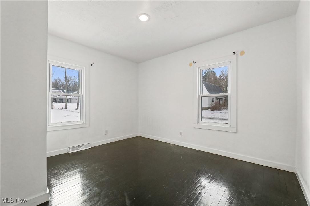 34549 Detroit Road Avon OH 44011