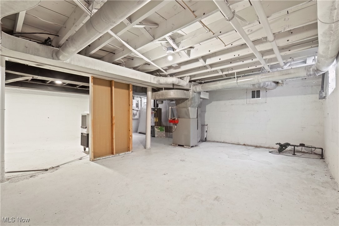 34549 Detroit Road Avon OH 44011