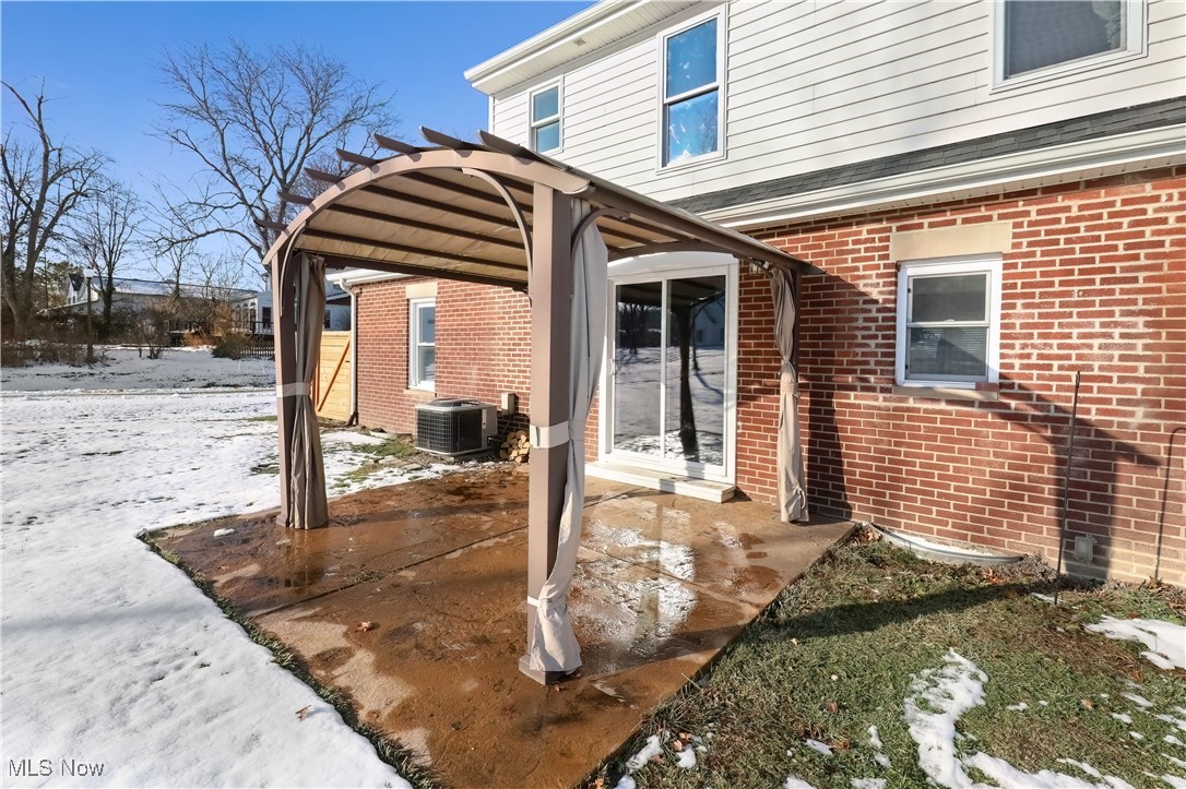 34549 Detroit Road Avon OH 44011