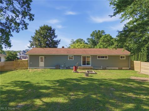 2131 Myrta Drive Wooster OH 44691
