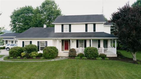10061 Blade Road NW Minerva OH 44657