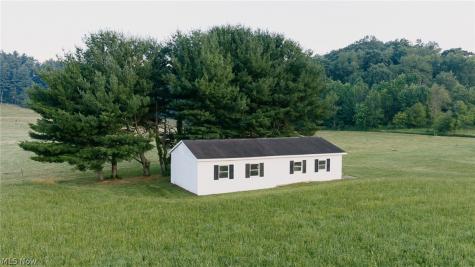 10061 Blade Road NW Minerva OH 44657