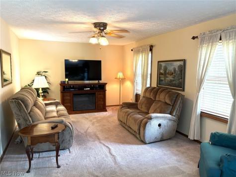 10061 Blade Road NW Minerva OH 44657