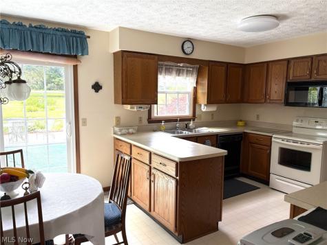 10061 Blade Road NW Minerva OH 44657