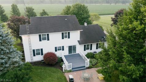 10061 Blade Road NW Minerva OH 44657