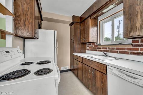 11301 Aaron Drive Parma OH 44130