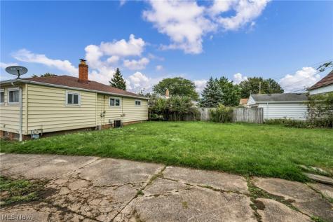 11301 Aaron Drive Parma OH 44130