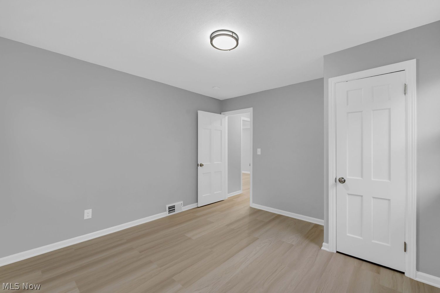 20090 Laverne Avenue Rocky River OH 44116