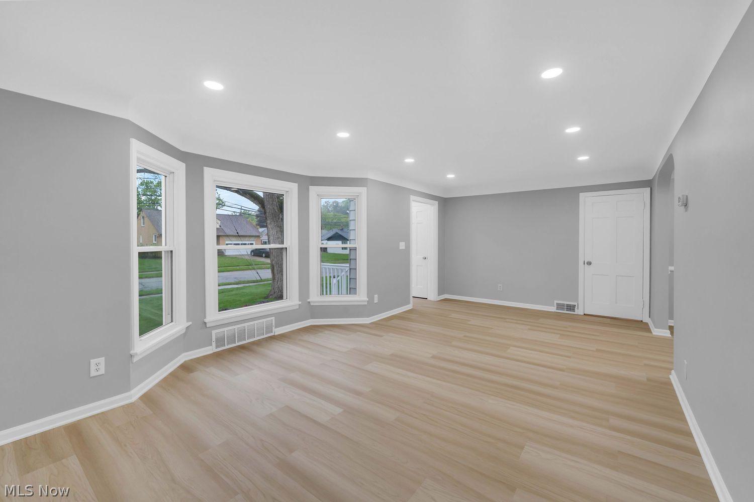 20090 Laverne Avenue Rocky River OH 44116