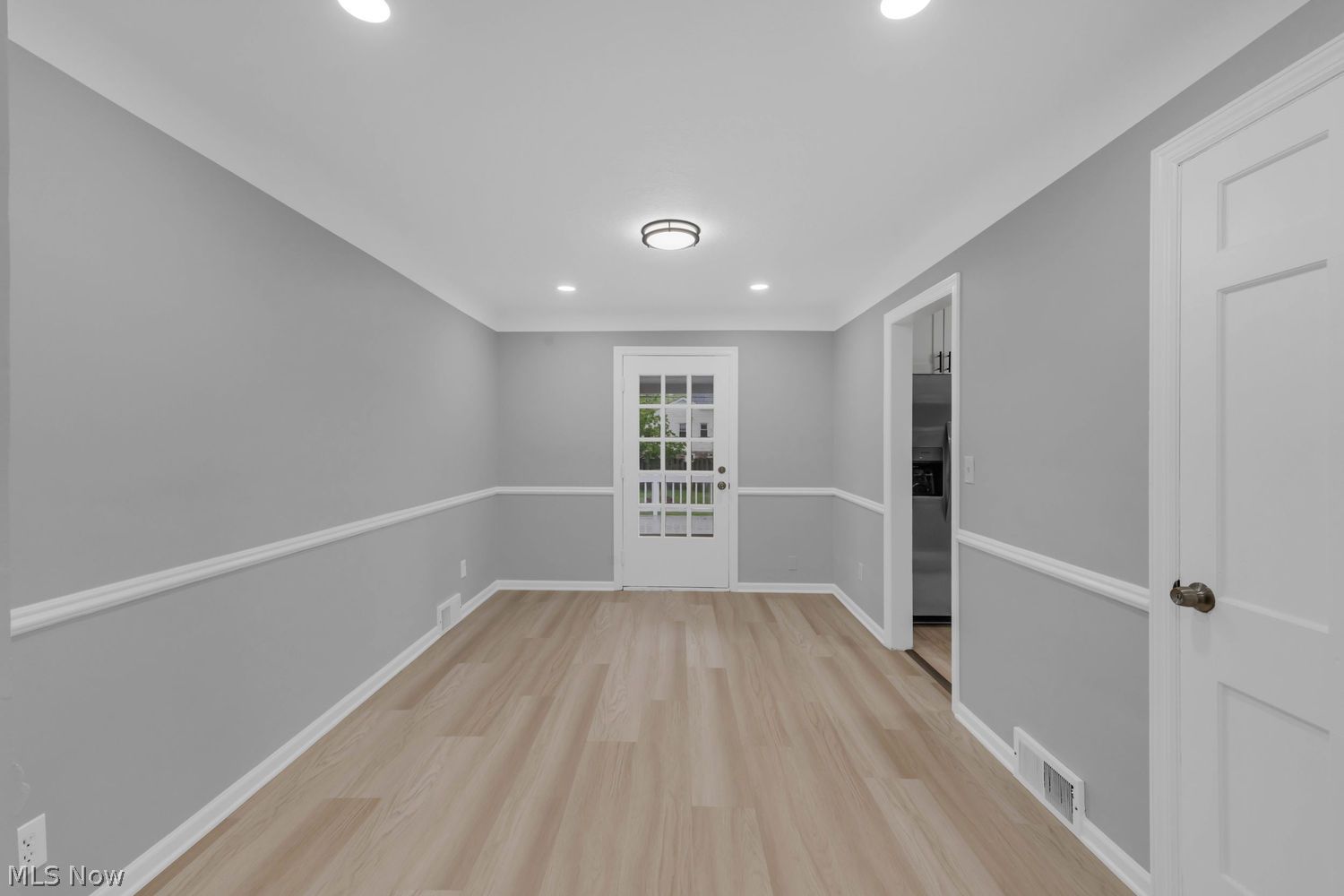 20090 Laverne Avenue Rocky River OH 44116