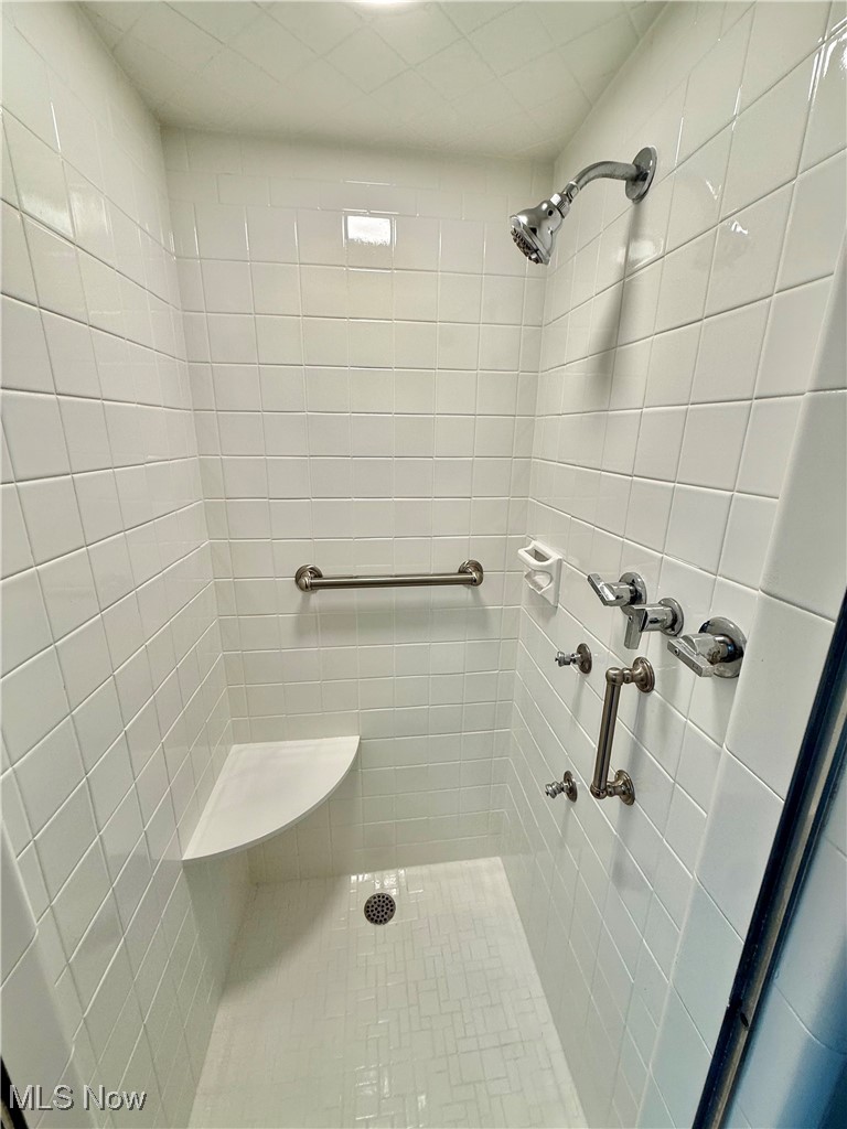 2379 Charney Road University Heights OH 44118