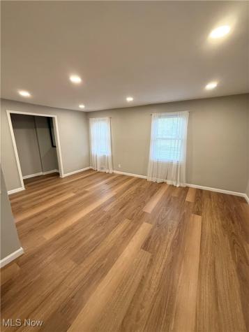 2379 Charney Road University Heights OH 44118