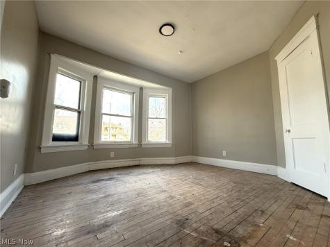 10106 Parmelee Avenue Cleveland OH 44108