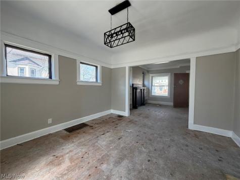 10106 Parmelee Avenue Cleveland OH 44108