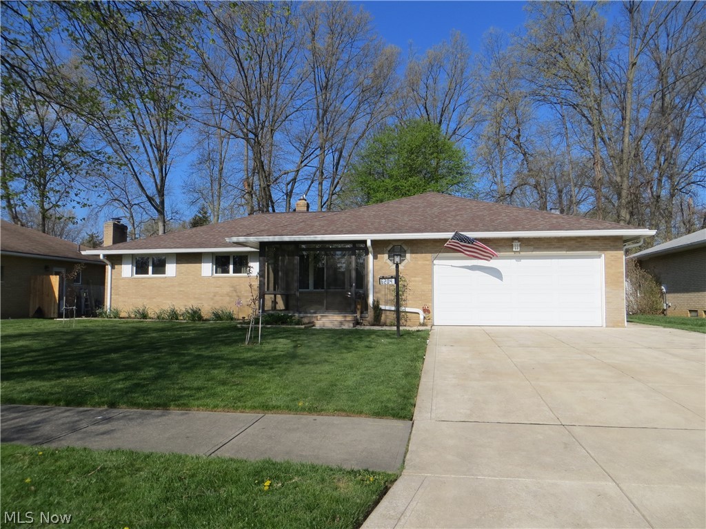 6204 Meadview Drive Seven Hills OH 44131