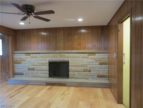 6204 Meadview Drive Seven Hills OH 44131