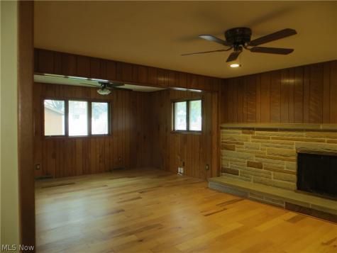 6204 Meadview Drive Seven Hills OH 44131